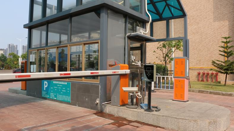 創(chuàng)通寶分析商業(yè)綜合體智能停車場(chǎng)系統(tǒng)特點(diǎn)